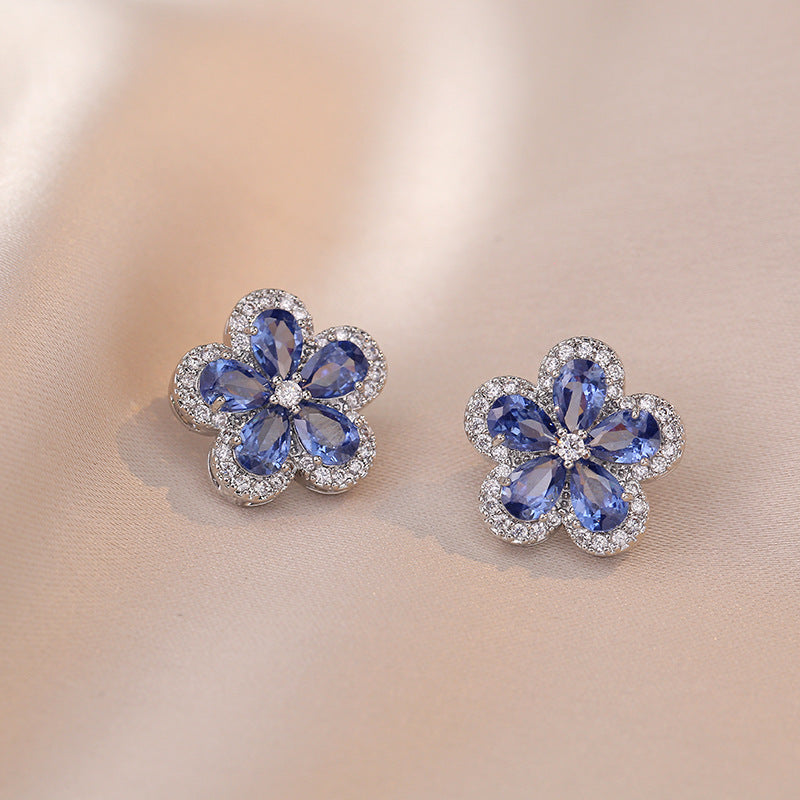 Floral Zircon Petal Necklace